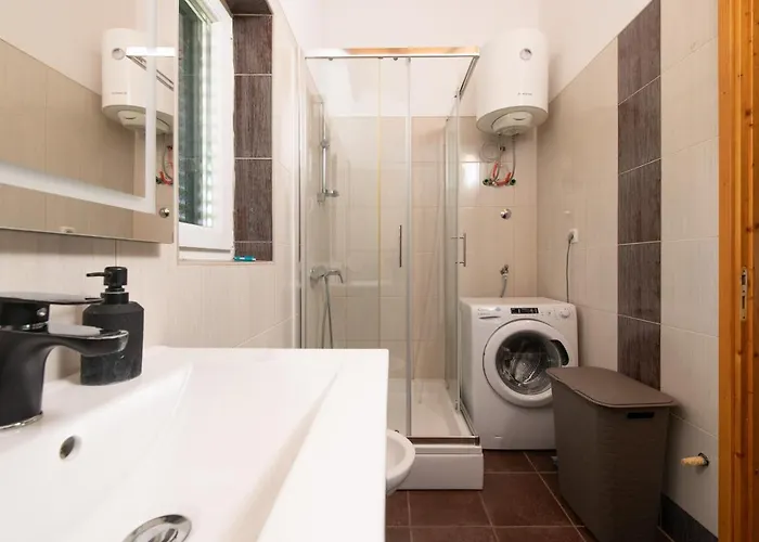 House Boris 아파트